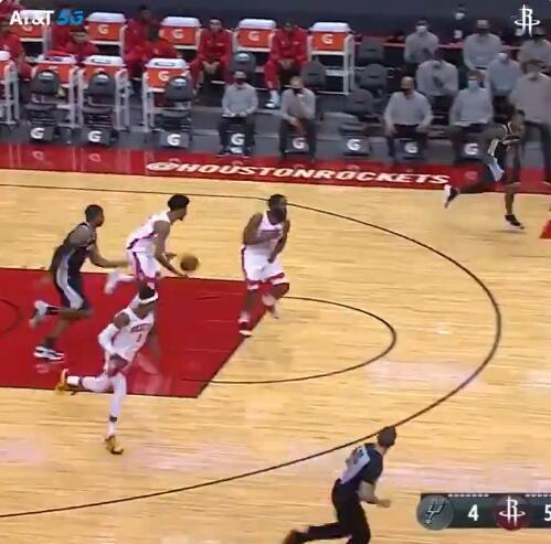  菲尔特定位球防守存隐患，连续两场因角球失分暴露短板