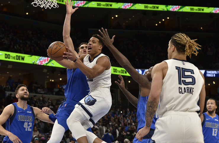  莫兰特复出准三双灰熊终结凯尔特人四连胜